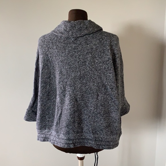 ✨ Loft ✨ Sweatshirt - Picture 10 of 10